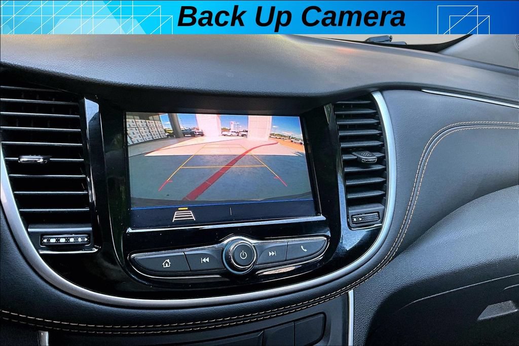 Used 2022 Chevrolet Trax LT w/ LT Convenience Package FWD image 12