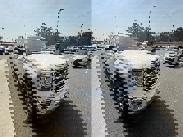 Used 2018 GMC Sierra 1500 SLT w/ SLT Premium Package image 8