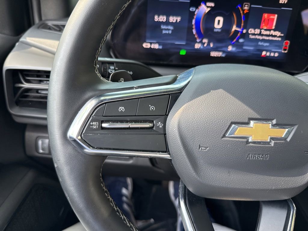 Used 2025 Chevrolet Silverado EV LT AWD/4WD image 72
