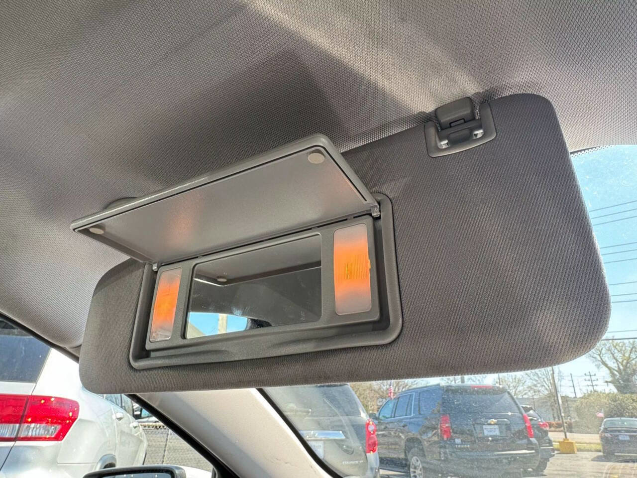 Used 2021 Chevrolet Malibu LT image 30