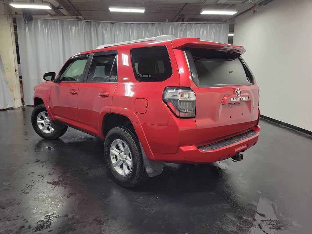 Used 2017 Toyota 4Runner SR5 AWD/4WD image 6