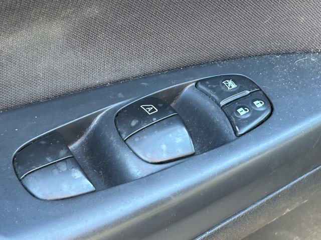 Used 2016 Nissan Sentra SV image 25