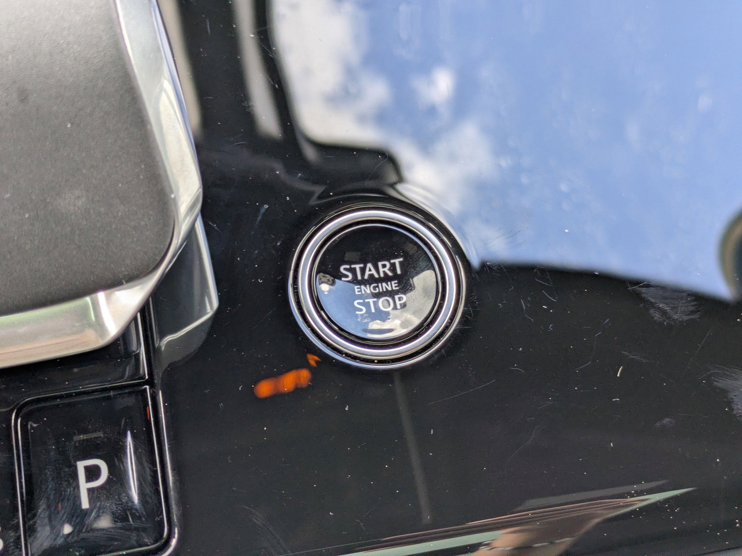 Used 2025 Land Rover Range Rover Sport image 29