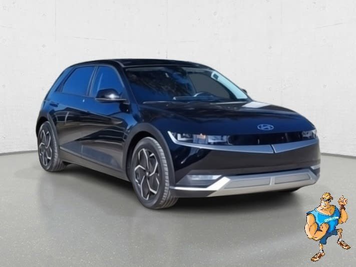 Used 2024 Hyundai Ioniq 5 SEL image 3