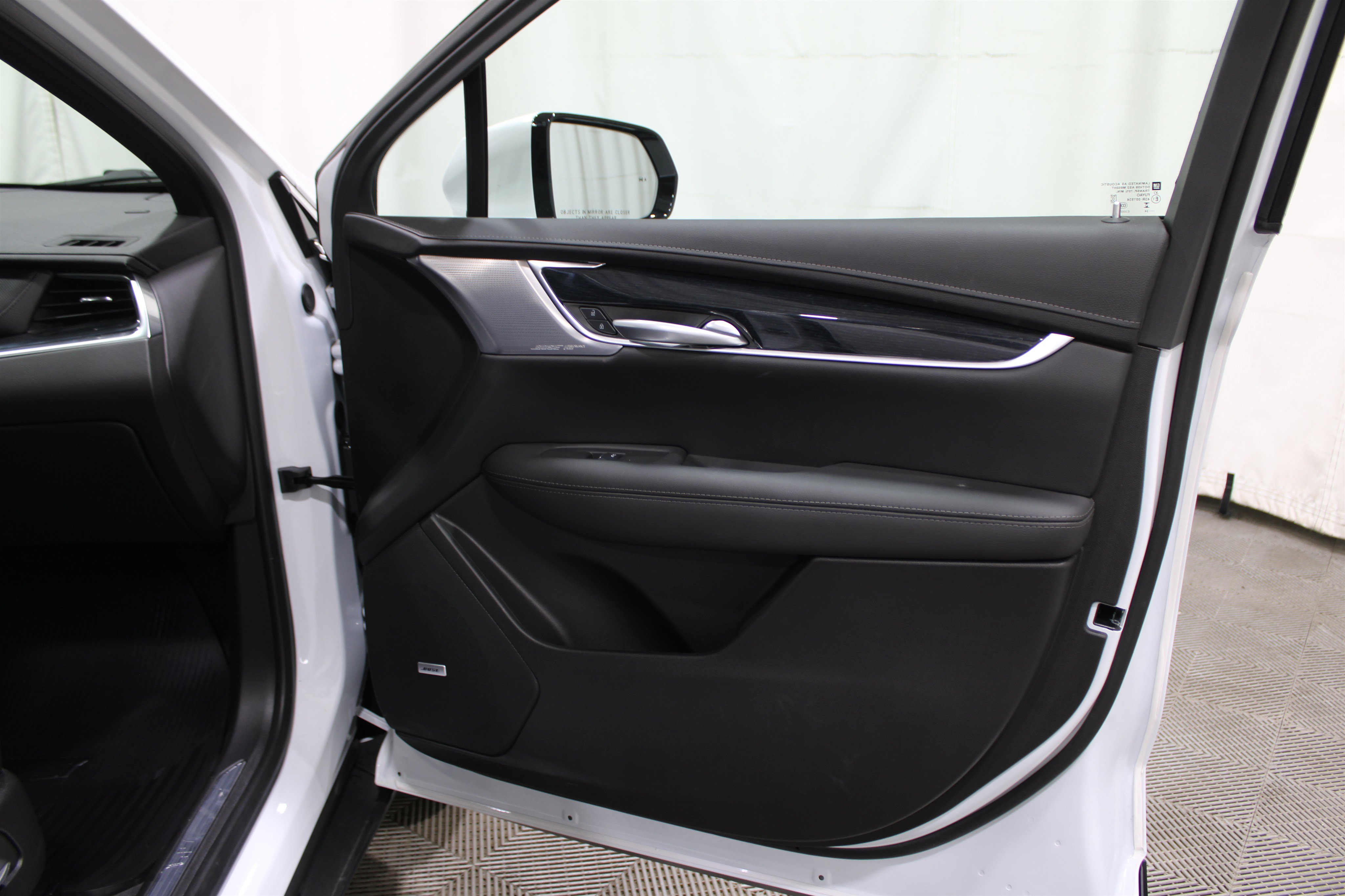 Certified 2024 Cadillac XT5 Premium Luxury w/ Technology Package image 32