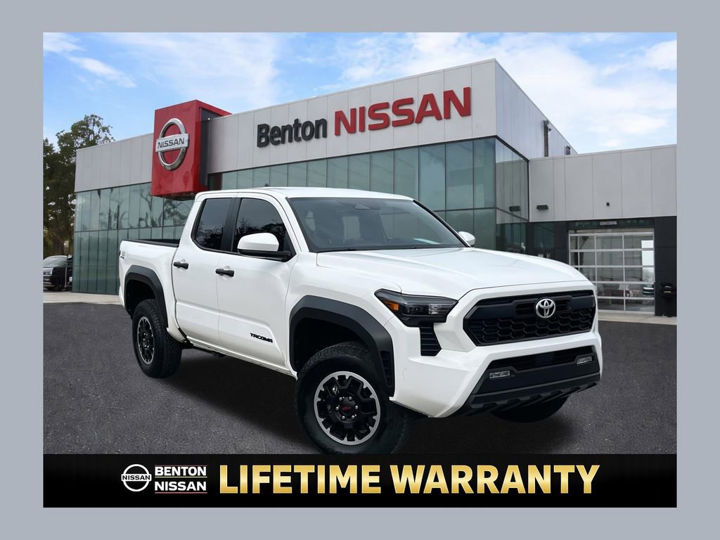 Used 2025 Toyota Tacoma TRD Off-Road image 1