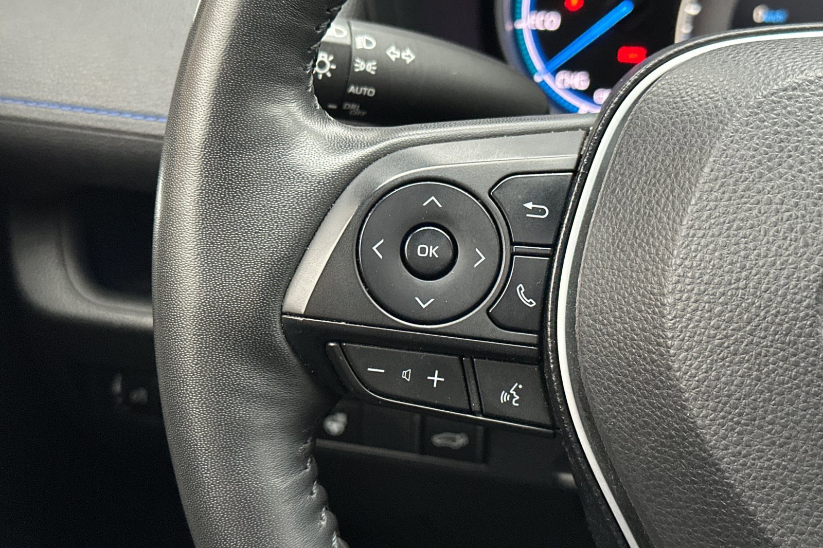 Used 2024 Toyota RAV4 XSE image 27