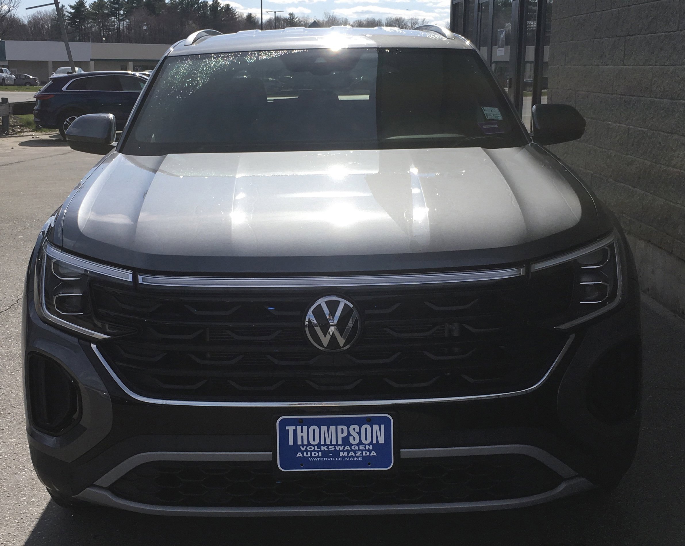 New 2024 Volkswagen Atlas Cross Sport SE AWD/4WD image 2