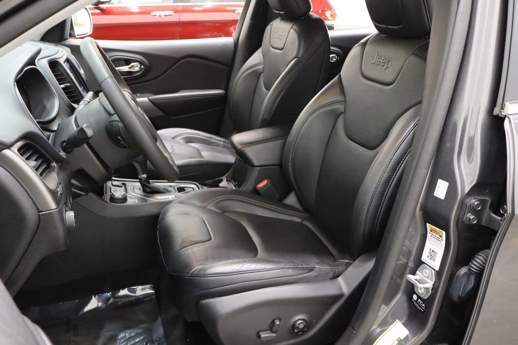 Used 2021 Jeep Cherokee Latitude Lux w/ Comfort/Convenience Group image 10