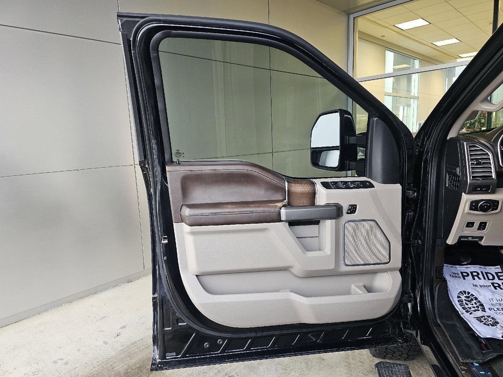 Used 2019 Ford F250 Limited image 18
