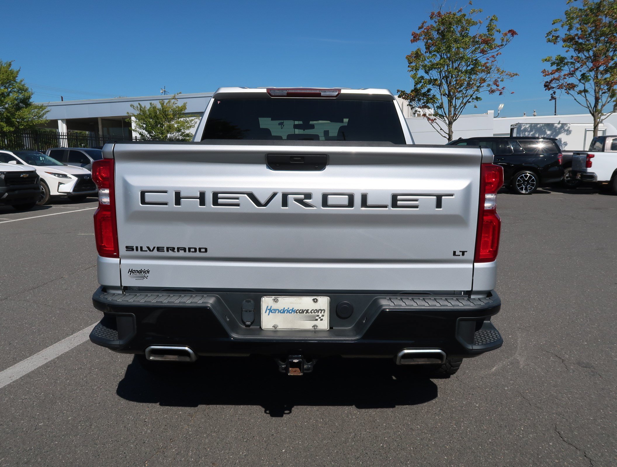 Used 2020 Chevrolet Silverado 1500 LT Trail Boss AWD/4WD image 9