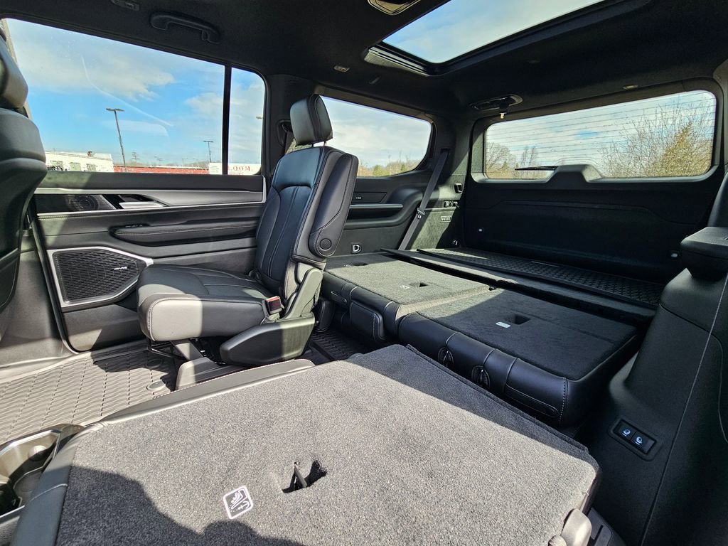 New 2026 Jeep Grand Wagoneer 4WD image 41