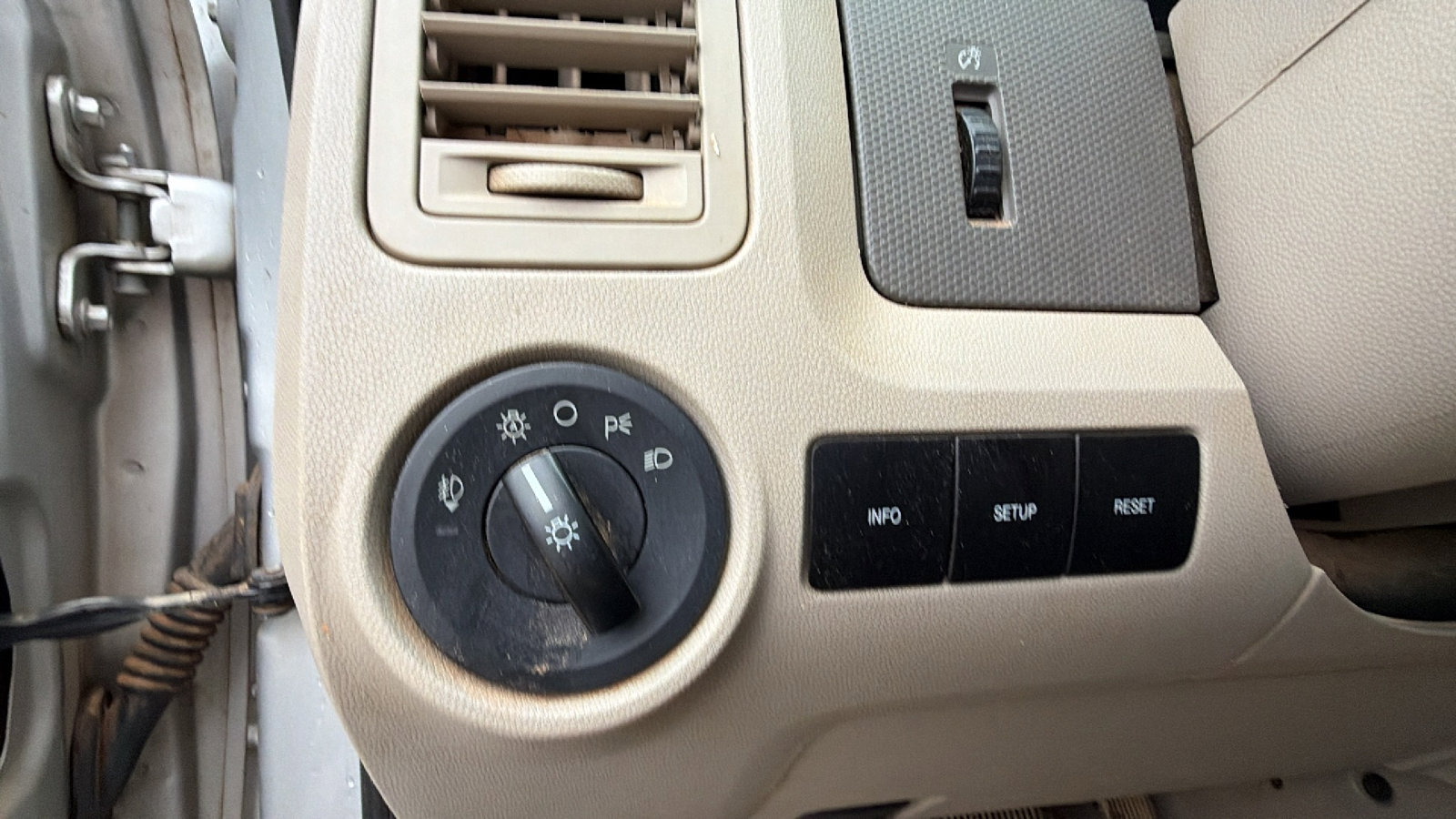 Used 2008 Ford Escape XLT FWD image 26