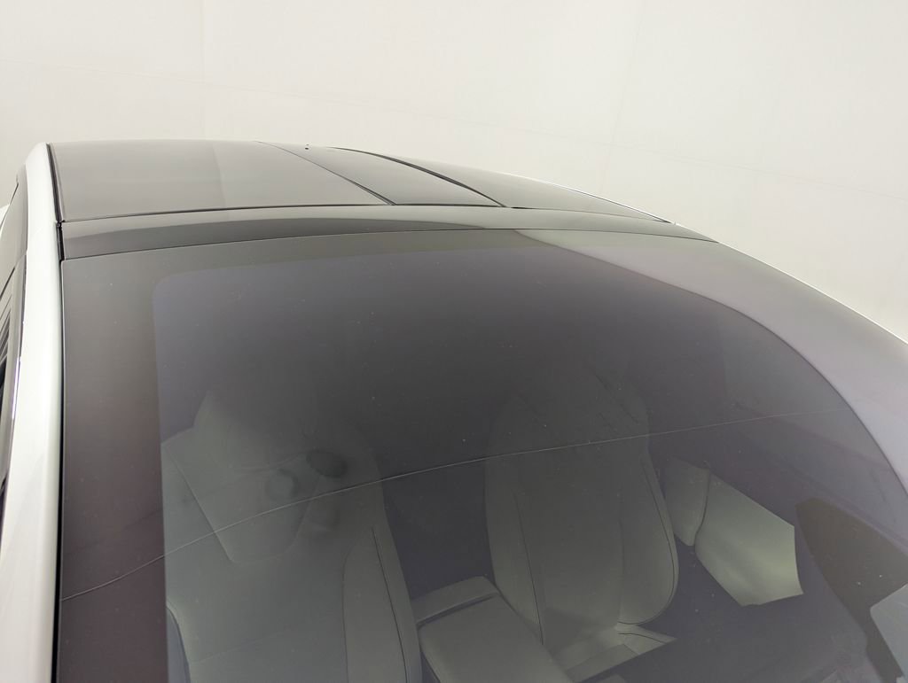 Used 2022 Tesla Model X Plaid image 24