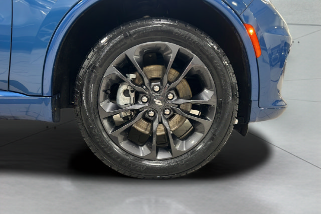 Used 2023 Dodge Durango GT w/ Blacktop Package AWD/4WD image 23
