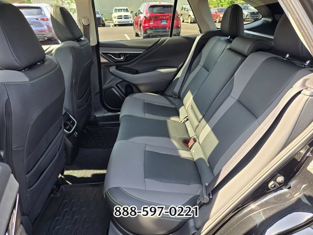Used 2025 Subaru Outback Onyx Edition AWD/4WD image 12