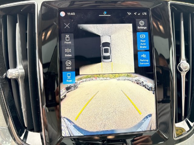 Certified 2025 Volvo S60 B5 Plus AWD/4WD image 28