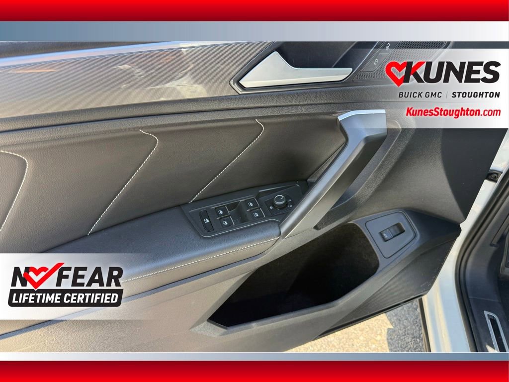 Used 2024 Volkswagen Tiguan SE R-Line AWD/4WD image 21