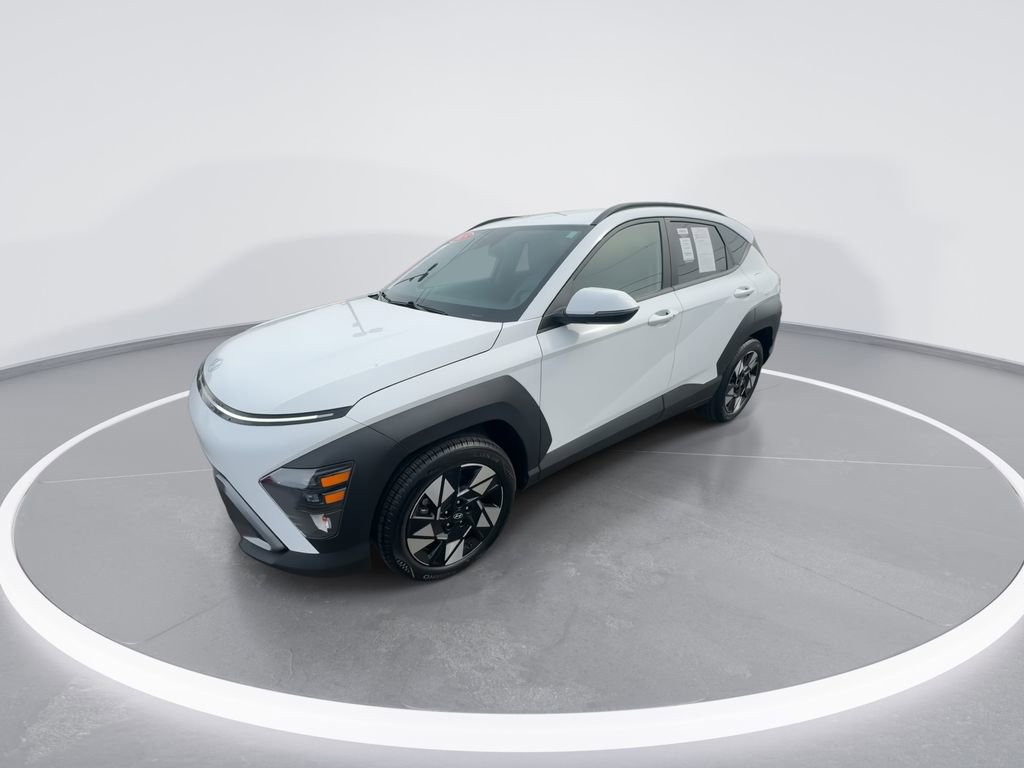 Used 2025 Hyundai Kona SEL image 4