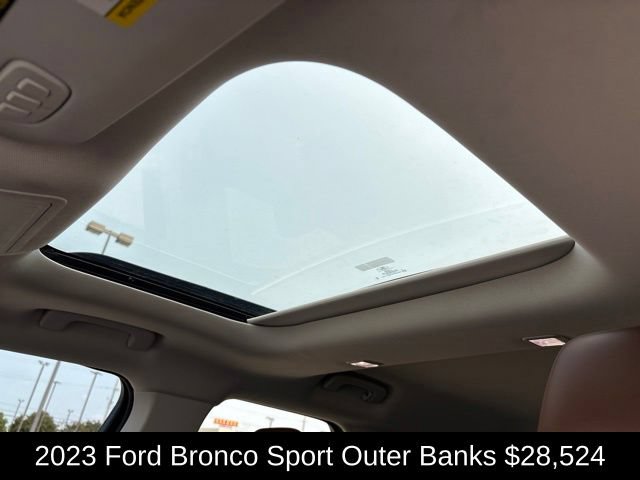 Used 2023 Ford Bronco Sport Outer Banks w/ Tech Package AWD/4WD image 28
