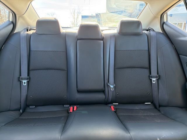 Used 2025 Nissan Altima 2.5 SR image 31