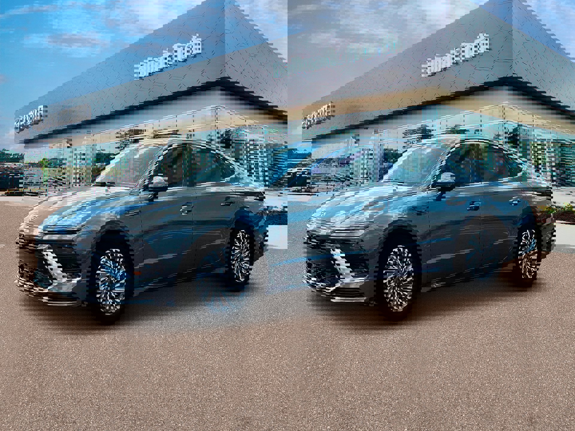 New 2025 Hyundai Sonata Limited image 2