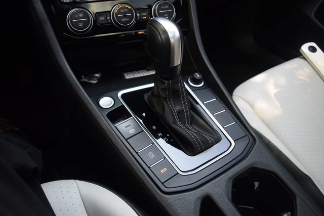 Used 2020 Volkswagen Jetta R-Line FWD image 12