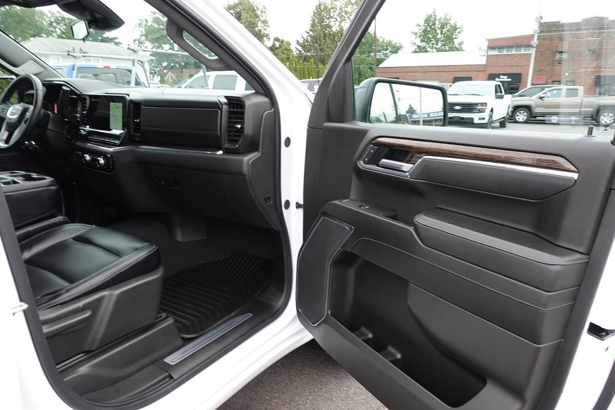 Used 2025 GMC Sierra 1500 Elevation AWD/4WD image 30