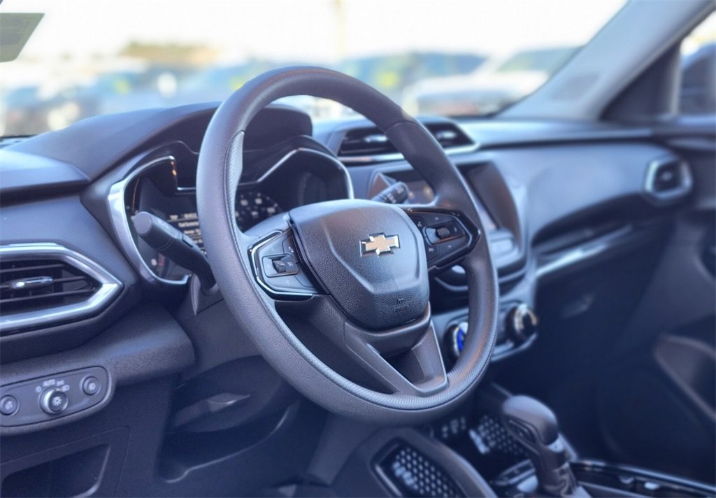 Used 2023 Chevrolet TrailBlazer LT image 14