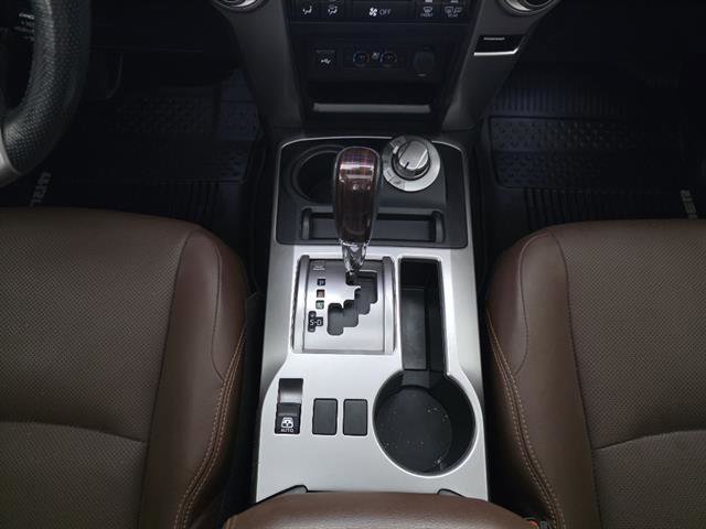 Used 2020 Toyota 4Runner Limited AWD/4WD image 37