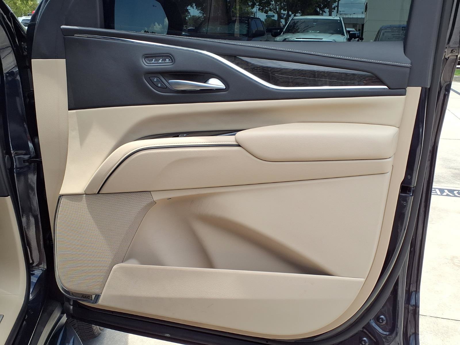 Certified 2024 Cadillac Escalade ESV Premium Luxury RWD image 11