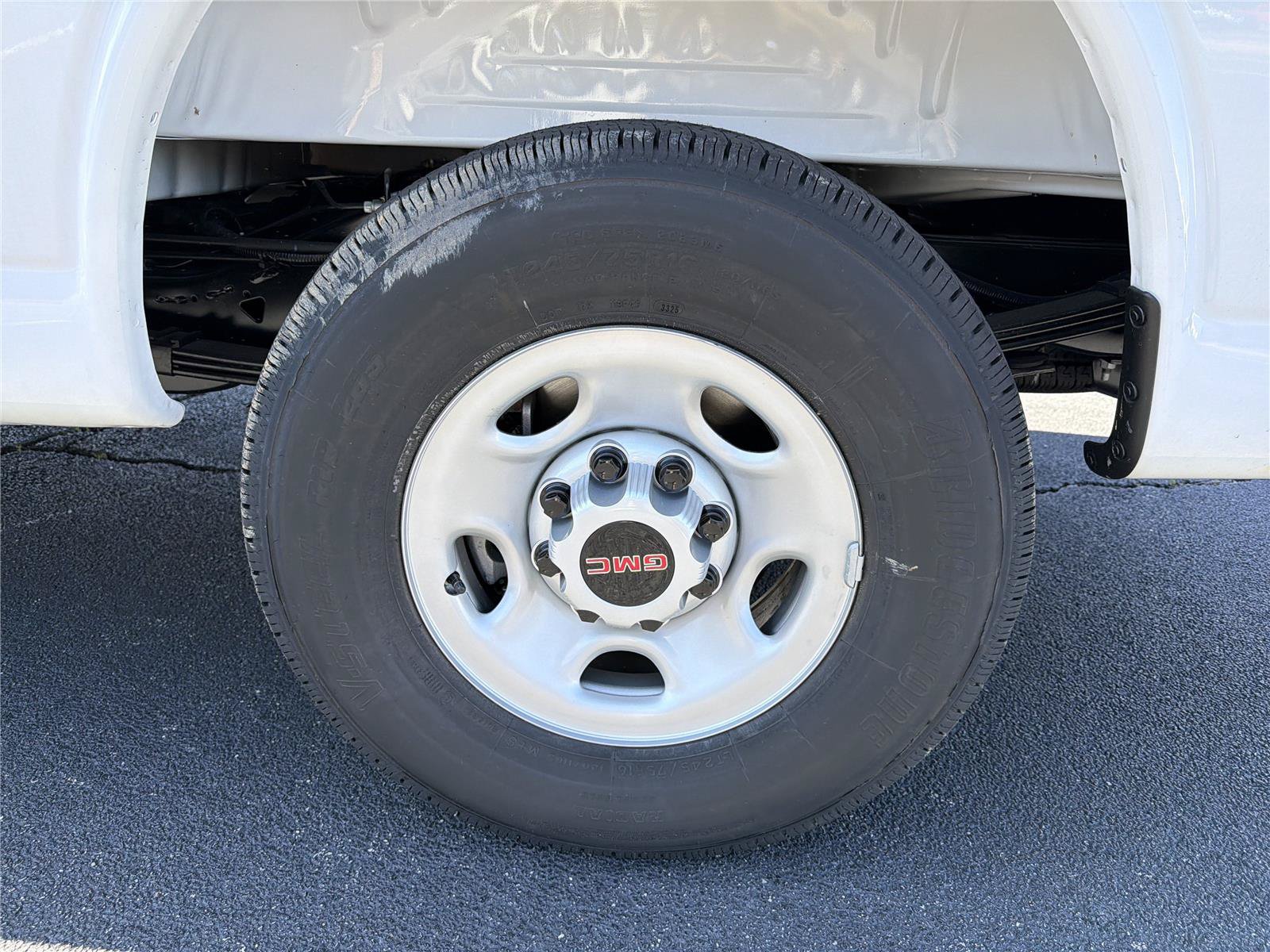 New 2025 GMC Savana 2500 w/ Driver Convenience Package RWD image 18