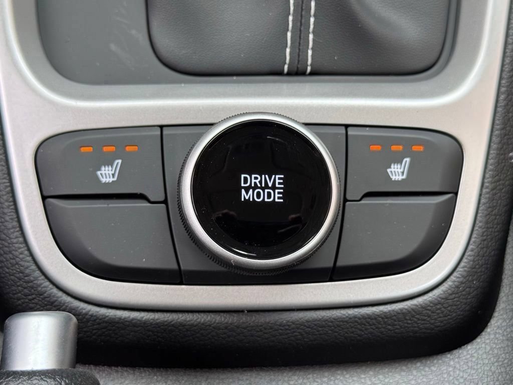 New 2026 Hyundai Venue SEL FWD image 6