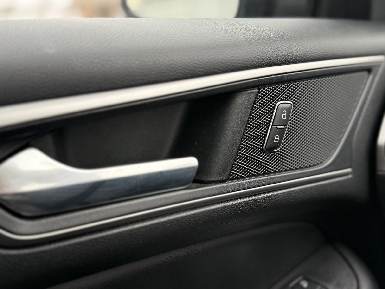 Used 2022 Ford Edge SEL image 17