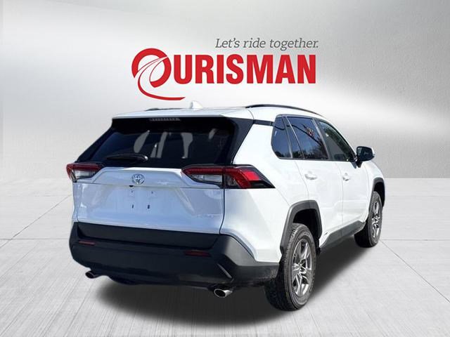 Used 2025 Toyota RAV4 XLE video 2