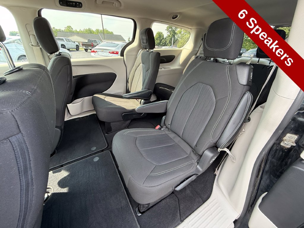 Used 2022 Chrysler Voyager LX FWD image 29