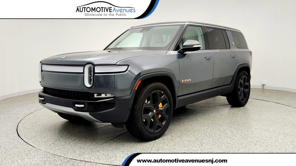 Used 2024 Rivian R1S Adventure AWD/4WD image 1