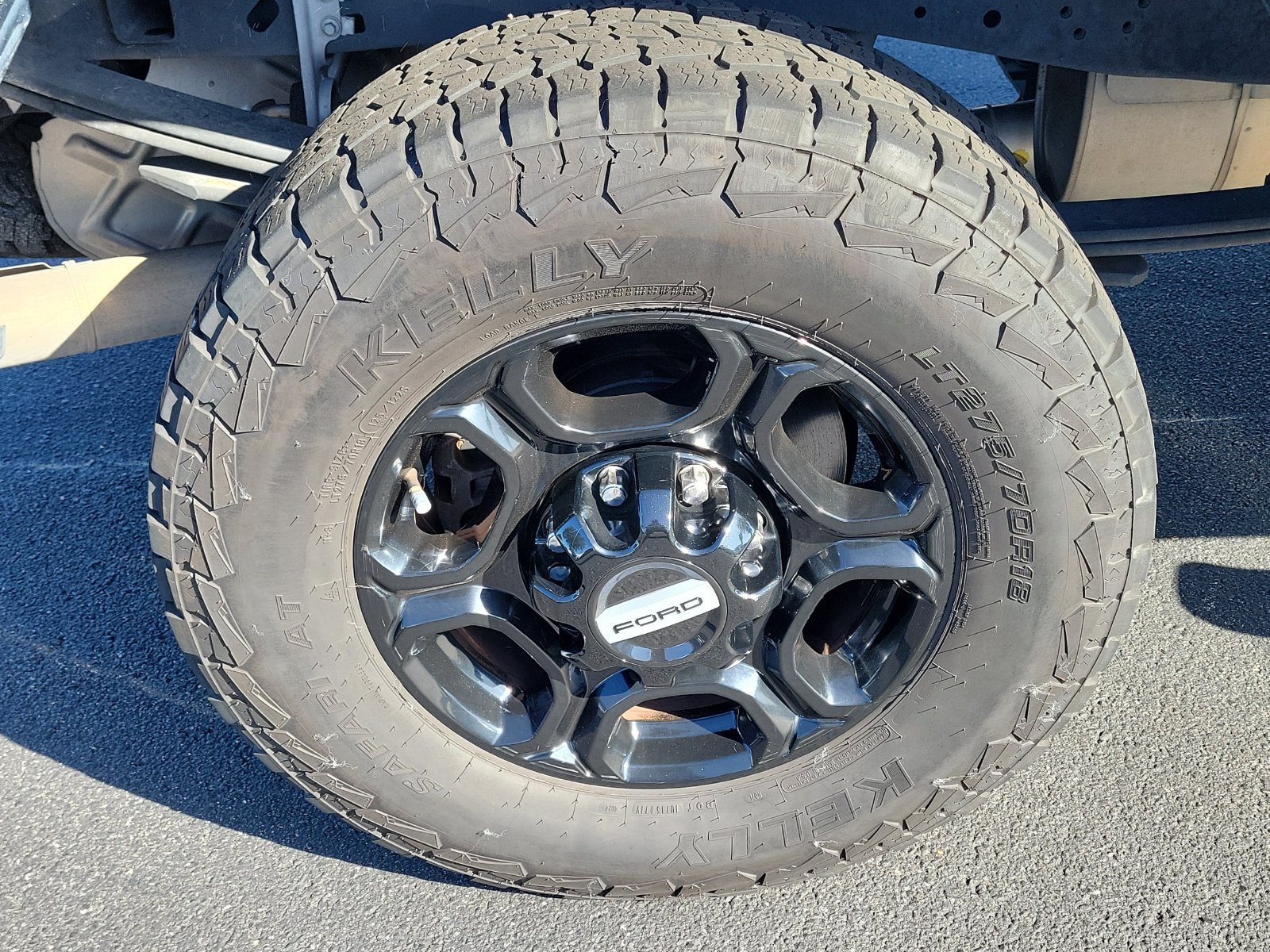 Used 2023 Ford F250 XL w/ STX Appearance Package AWD/4WD image 5
