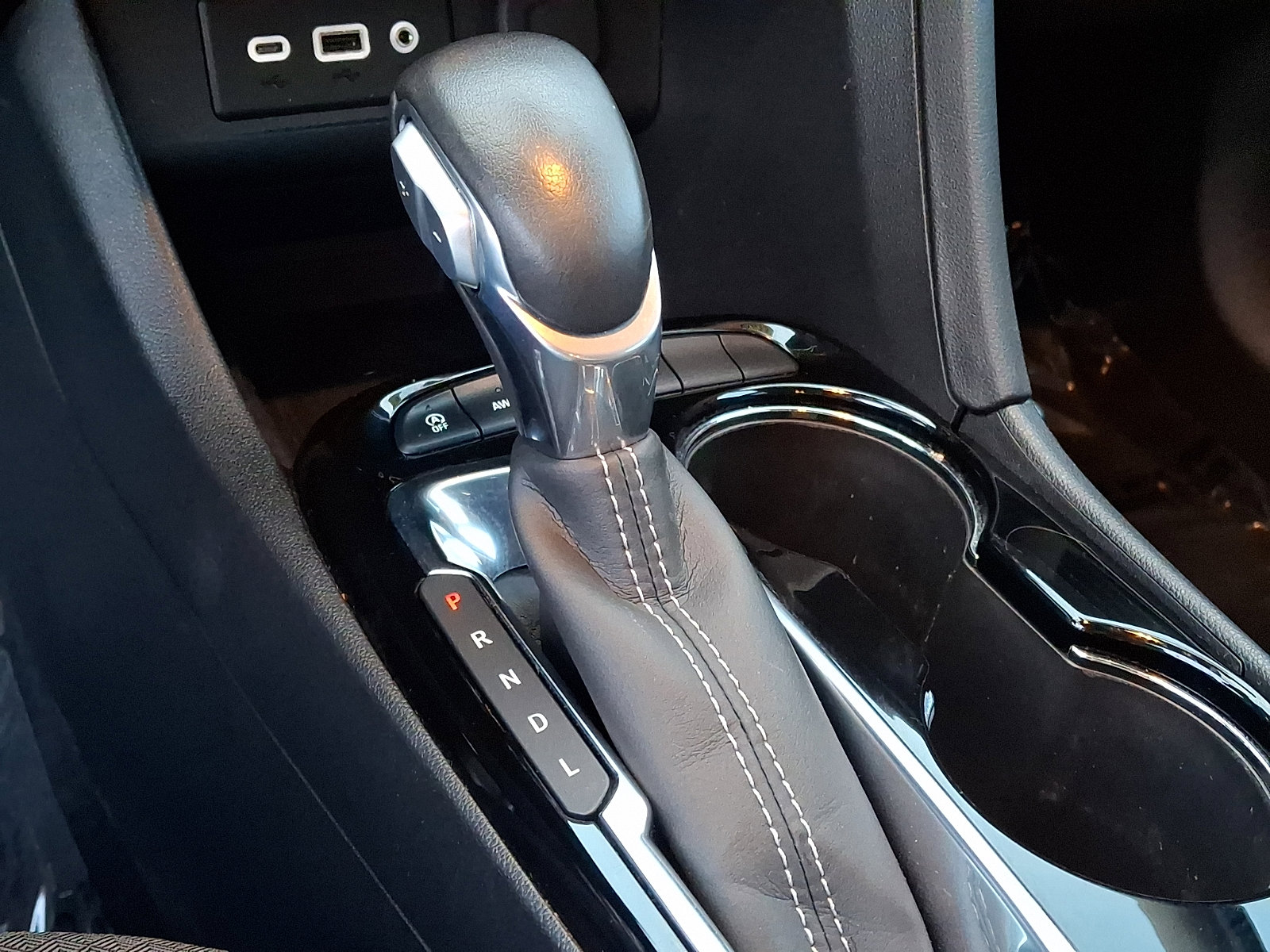 Used 2023 Buick Encore GX Preferred w/ Cold Weather Comfort Package image 14