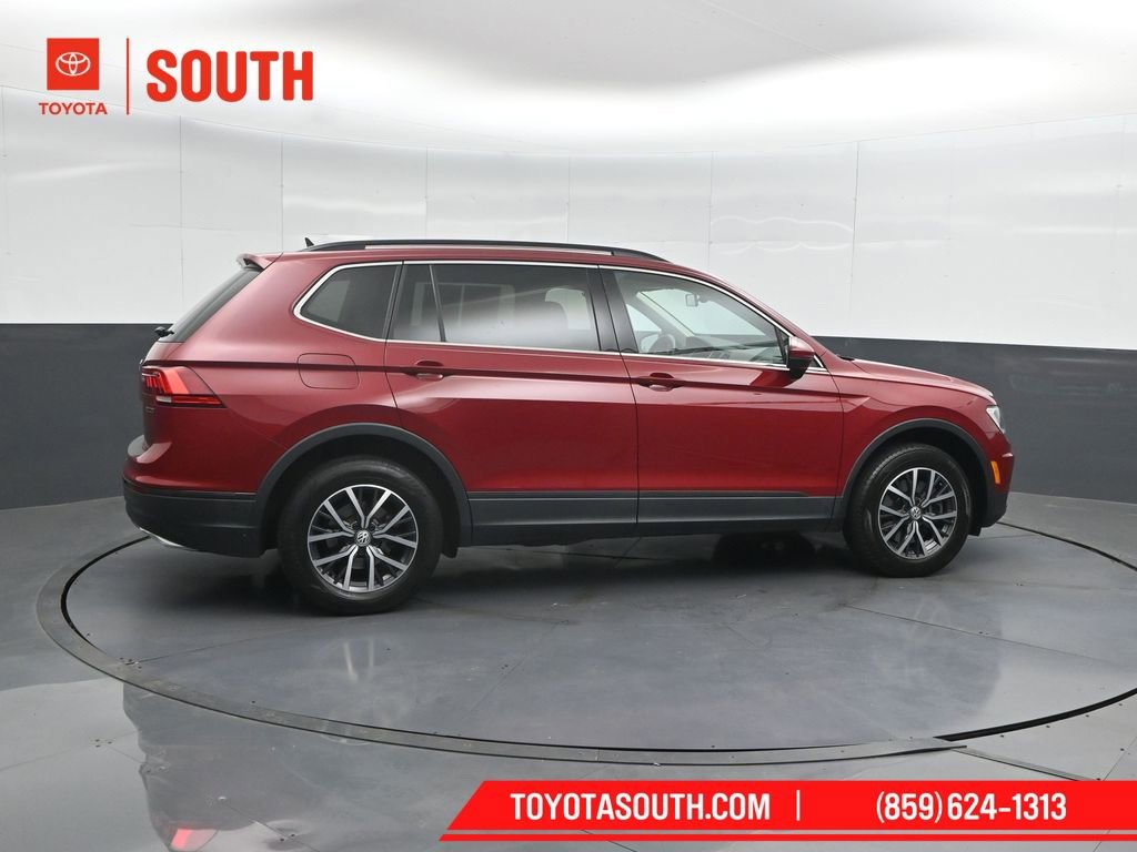 Used 2019 Volkswagen Tiguan SE AWD/4WD image 3