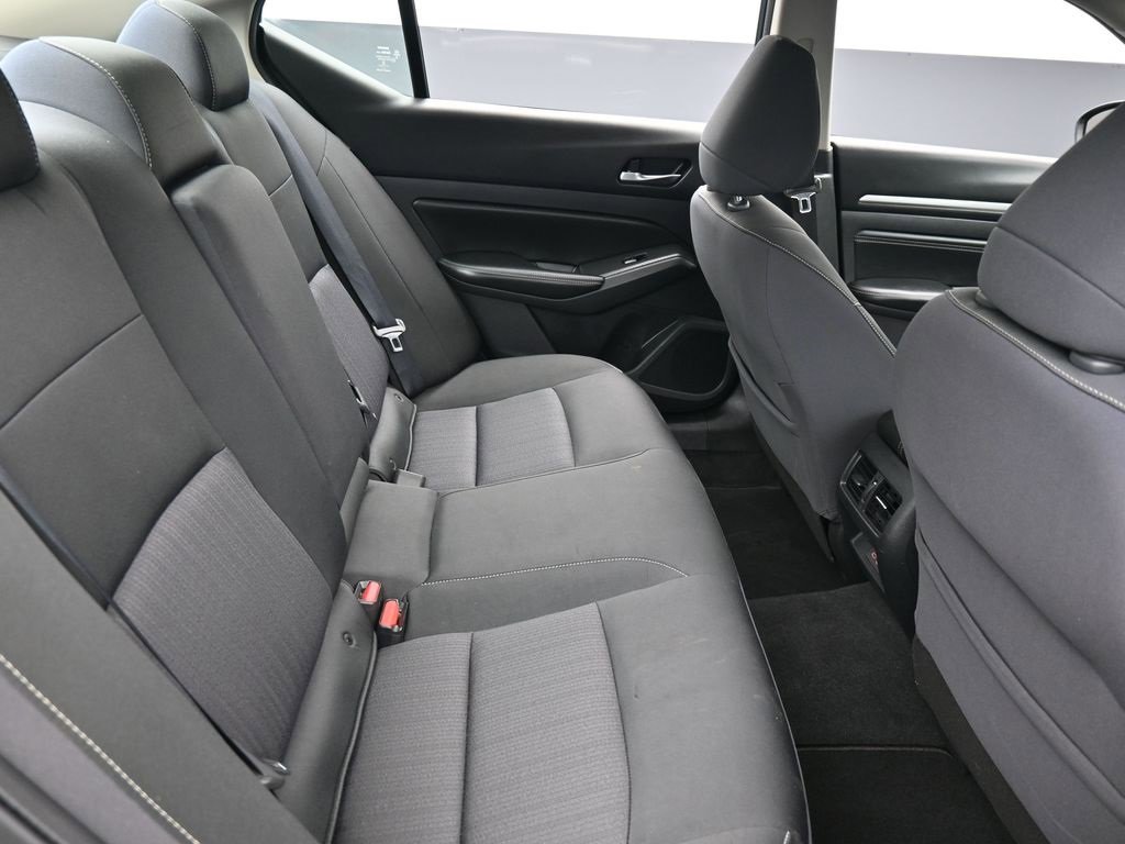 Used 2019 Nissan Altima 2.5 SV image 16