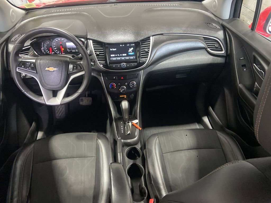 Used 2017 Chevrolet Trax LT w/ LT Convenience Package image 19