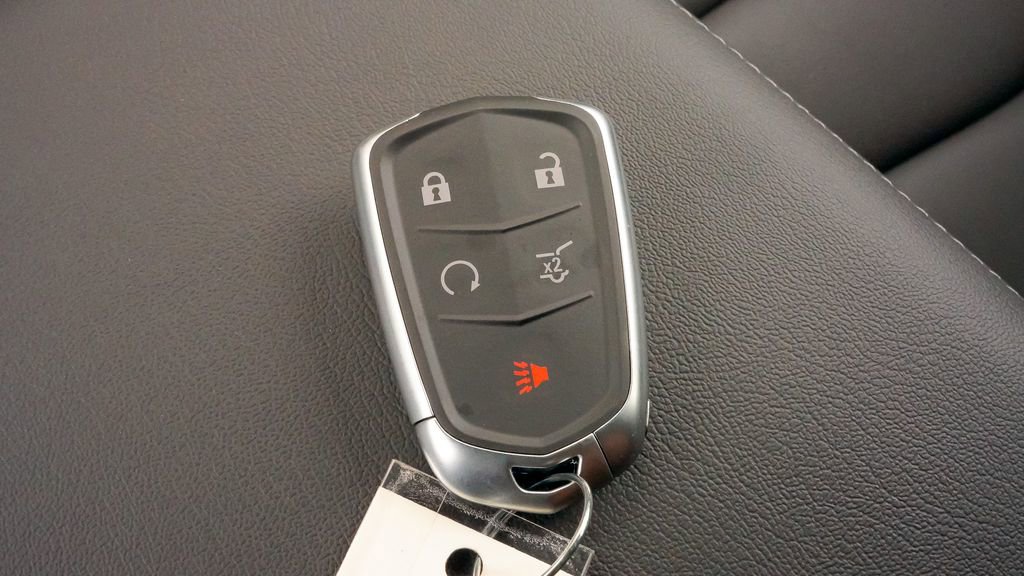 Certified 2025 Cadillac XT6 Luxury image 38