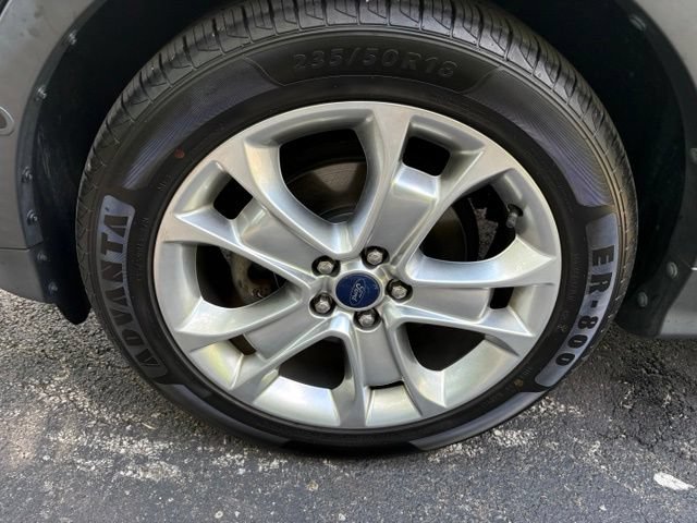 Used 2014 Ford Escape Titanium w/ Equipment Group 401A FWD image 9