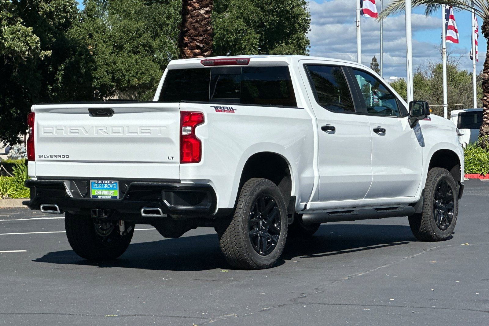 New 2026 Chevrolet Silverado 1500 LT Trail Boss w/ Safety Package AWD/4WD image 3