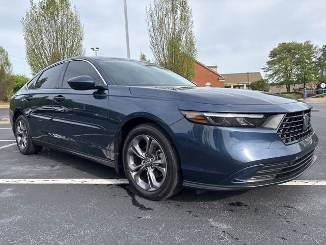 Used 2024 Honda Accord EX image 3