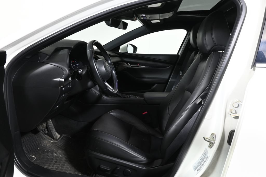 Used 2019 MAZDA MAZDA3 AWD Hatchback w/ Premium Pkg image 3