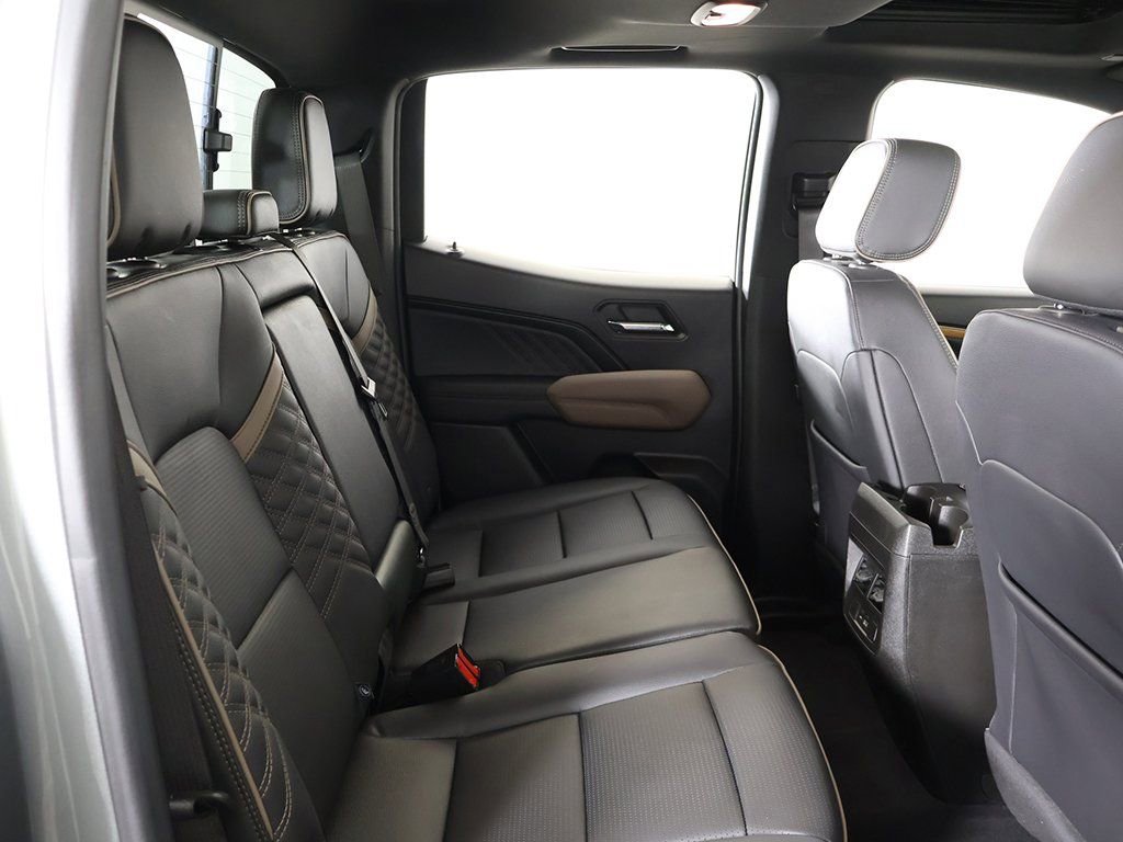 Used 2023 GMC Canyon Denali image 40