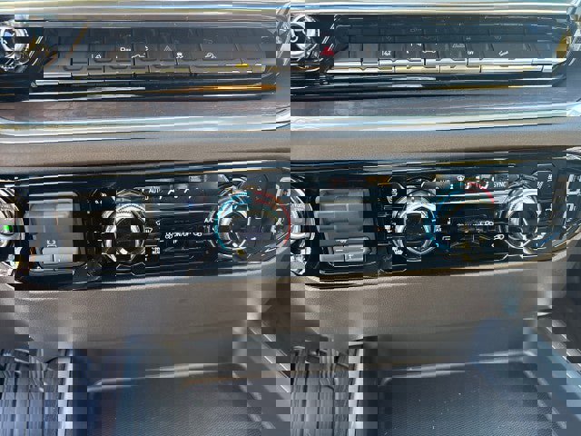 New 2026 GMC Sierra 2500 SLT w/ SLT Premium Package image 22