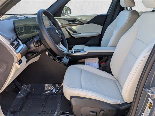 New 2026 BMW X1 xDrive28i w/ Technology Package AWD/4WD image 4